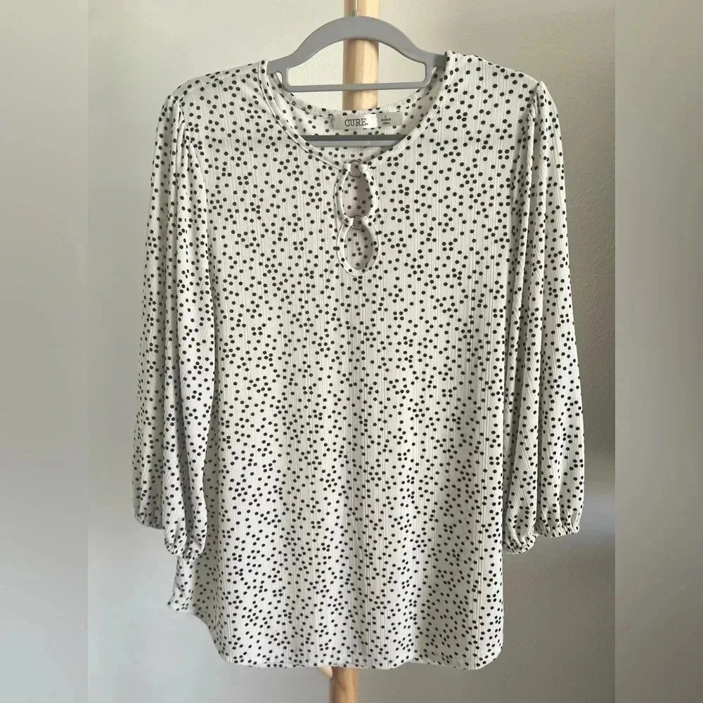 Cure V-Neck Blouse, Women's Size Large White NEW No Tags